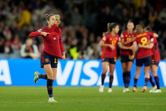 Ilustračný obrázok k článku Obrovskú radosť vystriedal SMÚTOK: Kapitánka rozhodla o titule, ale prišla o otca