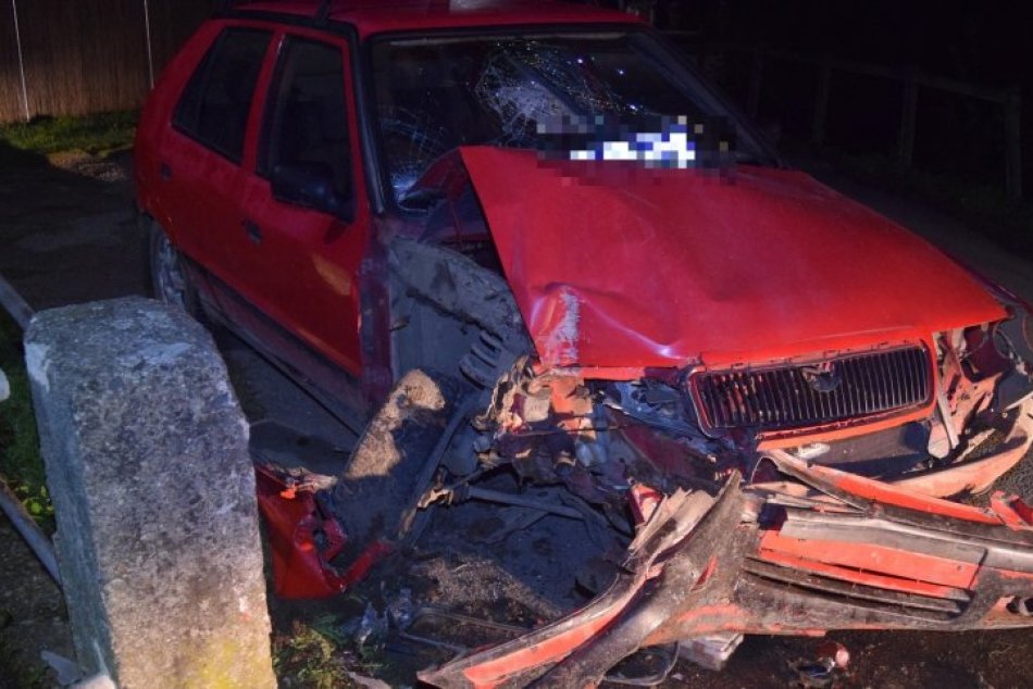 Ilustračný obrázok k článku Opitý a bez vodičáku sadol za volant: Odniesla si to spolujazdkyňa!