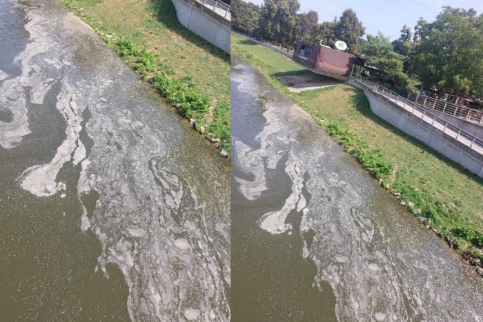 Ilustračný obrázok k článku Na hladine Nitry sa objavil biely POVLAK: Na miesto privolali inšpekciu