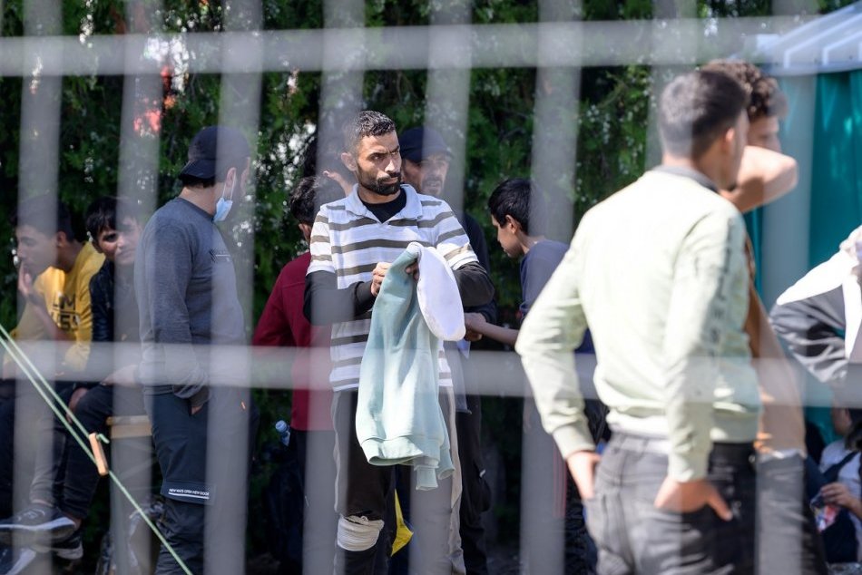 Ilustračný obrázok k článku Nešírme HOAXY o utečencoch! vyzýva polícia: Ako UPOKOJUJE ľudí s obavami?