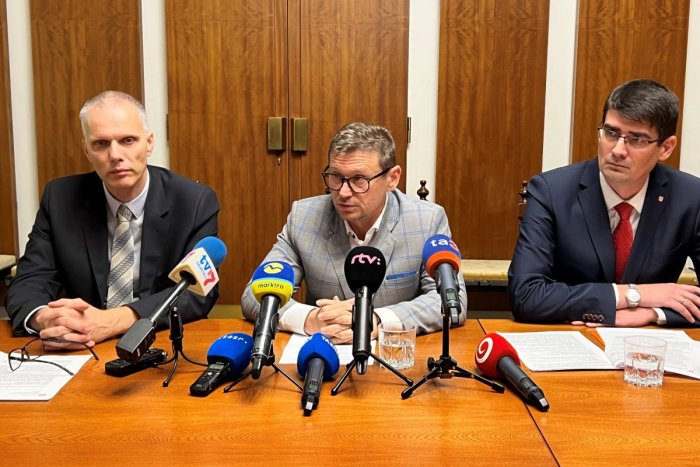 Ilustračný obrázok k článku Otázka, ktorá ZAUJÍMA Prešovčanov: Aké platy poberajú viceprimátori Drutarovský a Krajňák?