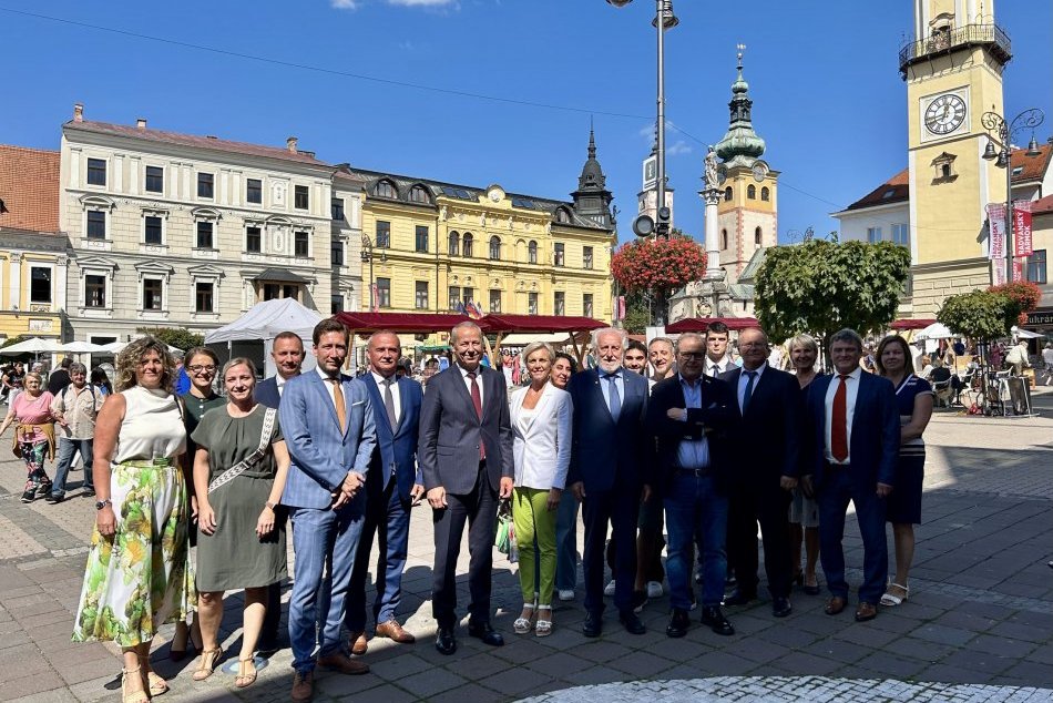 Ilustračný obrázok k článku Na JARMOK zavítali aj zahraniční hostia: Od Noska dostali VZÁCNY dar, FOTO