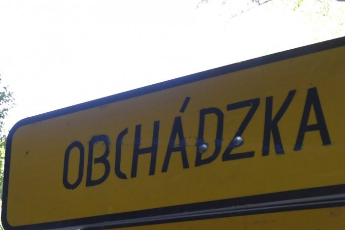 Ilustračný obrázok k článku Železničné priecestie v Moldave nad Bodvou cez víkend UZAVRÚ: Obchádzka má vyše 20 kilometrov