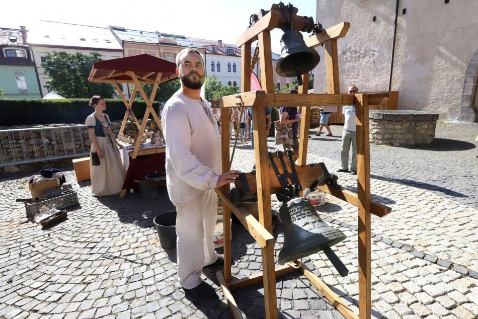 Ilustračný obrázok k článku NAJMLADŠÍ zvonolejár žije z objednávok ľudí: Na zákazky od cirkvi čaká márne, FOTO