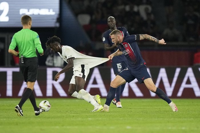 Ilustračný obrázok k článku SVET O SLOVENSKU: Francúzske médiá si tvrdo podali Škriniara, bude z neho PROBLÉM pre Paríž?!