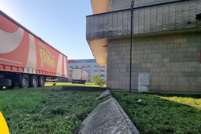 Ilustračný obrázok k článku Kuriozita z Trnavy: Vedľa nemocnice postavili CIRKUS! Je to neetické, reagujú lekári