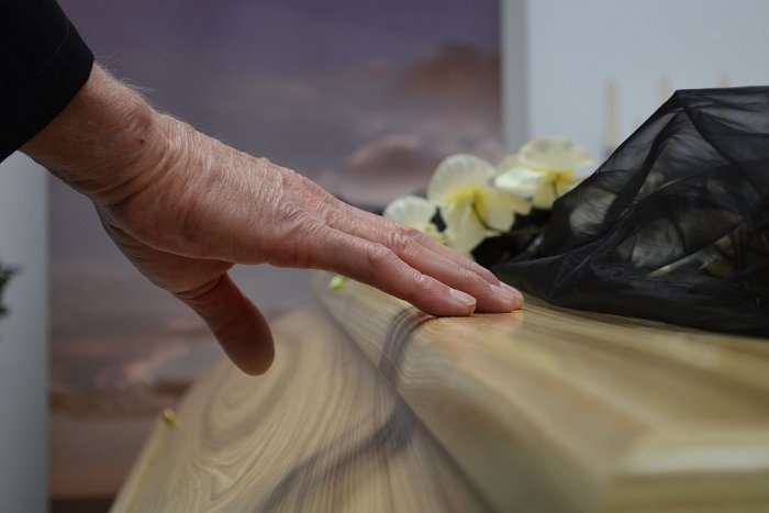 Ilustračný obrázok k článku HROZIVÁ štatistika: Na Slovensku vlani zomrelo VIAC ľudí ako pred pandémiou