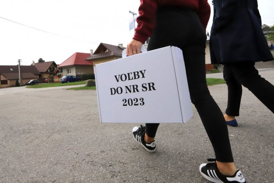 Ilustračný obrázok k článku Vážne PODOZRENIA krátko po voľbách: Kupoval si niekto HLASY v rómskych osadách?