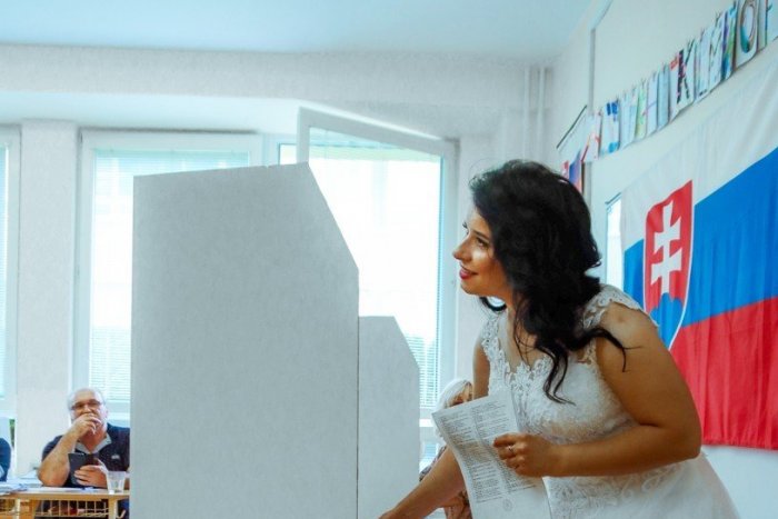 Ilustračný obrázok k článku V Prešove volila aj nevesta Daniela: Ak mám čas ja, dokážu si ho nájsť aj ďalší, FOTO