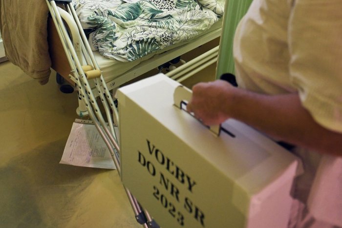 Ilustračný obrázok k článku Voľby v košickej nemocnici sprevádzala NESPOKOJNOSŤ: Čo sa tam udialo?