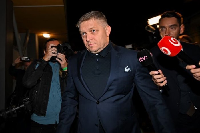 Ilustračný obrázok k článku BUJARÁ oslava v Smere, ktorý VYHRAL voľby: Tak sa to robí, do psej matere! VIDEO