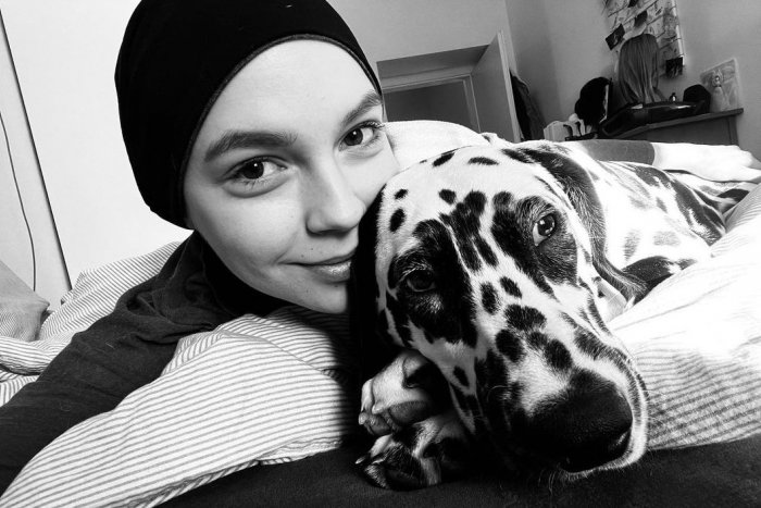 Ilustračný obrázok k článku Zákernej chorobe PODĽAHLA talentovaná speváčka: Vlani oznámila, že má RAKOVINU