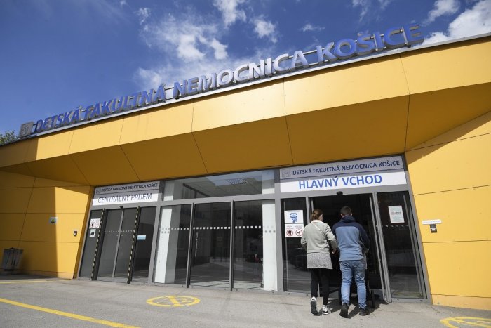 Ilustračný obrázok k článku Všetky lôžka infekčného oddelenia sú obsadené: ALARMUJÚCA situácia v DFN Košice!