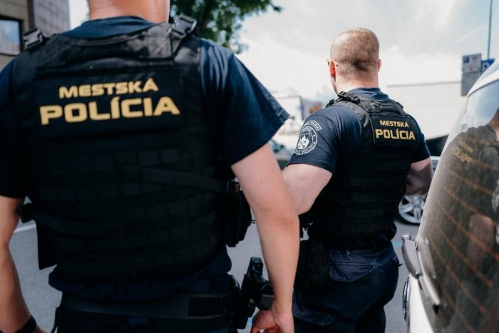 Ilustračný obrázok k článku ÚŽASNÉ! Popradská mestská polícia si zaslúži potlesk, zásahom pomohla ZACHRÁNIŤ život!