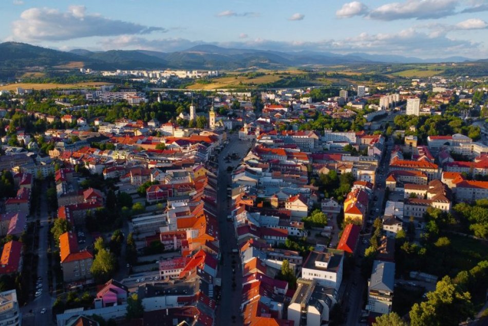 Ilustračný obrázok k článku Hľadá sa názov pre NOVÚ bystrickú ulicu: HLASOVAŤ môžete za jeden zo 4 NÁVRHOV