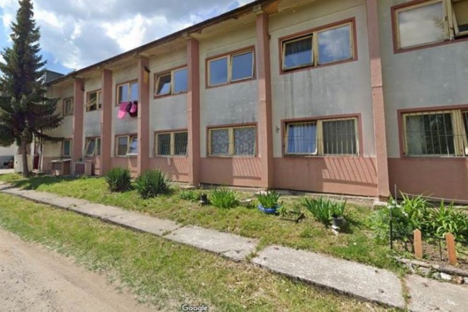 Ilustračný obrázok k článku Bystrica pomáha MIGRANTOM: Zabezpečila ubytovanie pre DESIATKY ľudí, FOTO