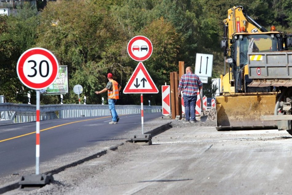 Ilustračný obrázok k článku POZOR na týchto 11 úsekov! Ak sa nechcete zdržiavať, práve TU hrozia OBMEDZENIA