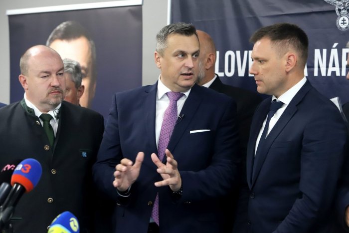 Ilustračný obrázok k článku Bude ministrom niekto iný ako Huliak? Taraba pripustil viaceré ALTERNATÍVY