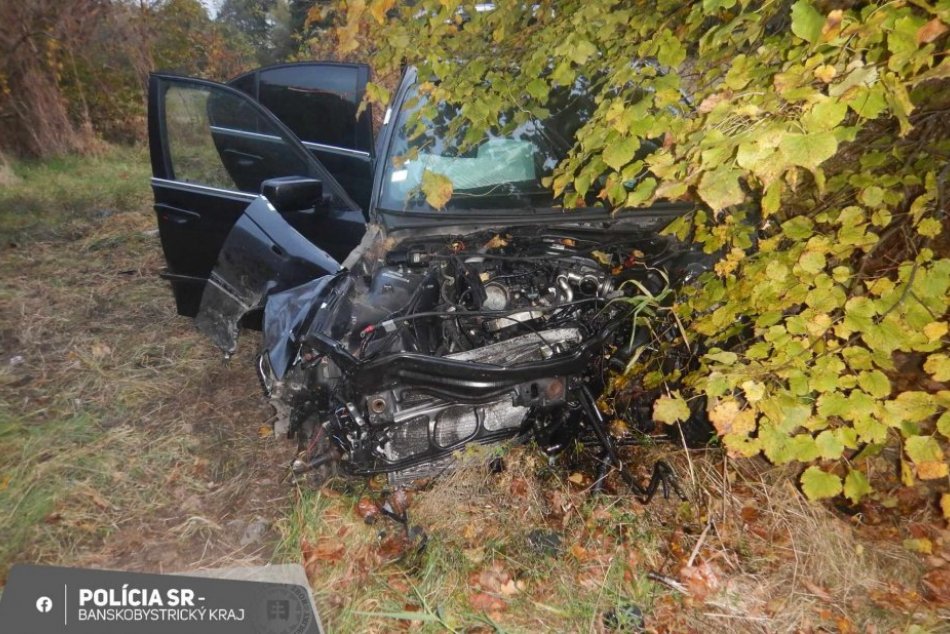 Ilustračný obrázok k článku ČELNÁ zrážka na Podpoľaní: ŤAŽKO zranení sú obaja vodiči, polícia ŠOKOVALA zistením