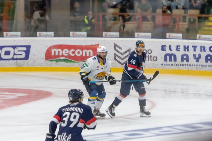 Ilustračný obrázok k článku MECOM PODPORUJE HUMENSKÝCH HOKEJISTOV