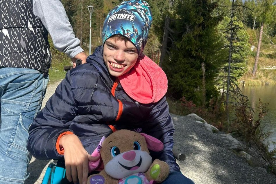 Ilustračný obrázok k článku Andrejov PRÍBEH chytí za srdce: Mladík s dušou dieťaťa potrebuje vašu POMOC