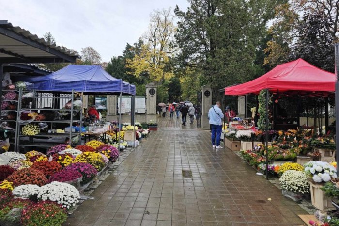 Ilustračný obrázok k článku Polícia na Dušičky upozorňuje na riziko krádeže aj preplnené parkoviská