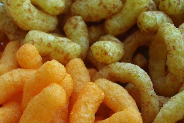 Ilustračný obrázok k článku Známe CHRUMKY môžu spôsobiť vážnu alergiu: Kontrolóri ich SŤAHUJÚ z pultov!