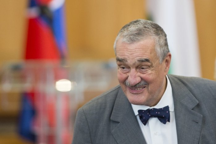 Ilustračný obrázok k článku Zomrel český politik Karel Schwarzenberg: Bol to vzácny človek, reaguje prezidentka