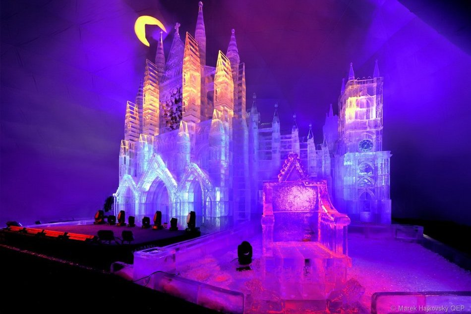 Ilustračný obrázok k článku Turistické lákadlo po víkende ZATVORIA! Tatranský ľadový dóm sa ROZTOPÍ vo voľnej prírode