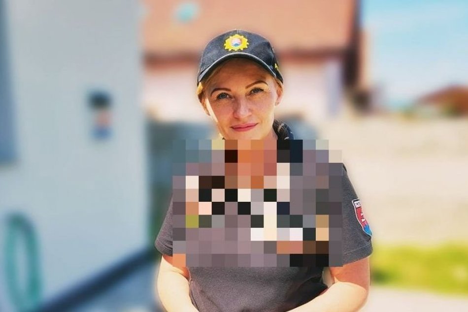 Ilustračný obrázok k článku Policajtka, ktorej ODVAHA rozhodne nechýba: Zniesli by ste niečo také na hrudi? FOTO