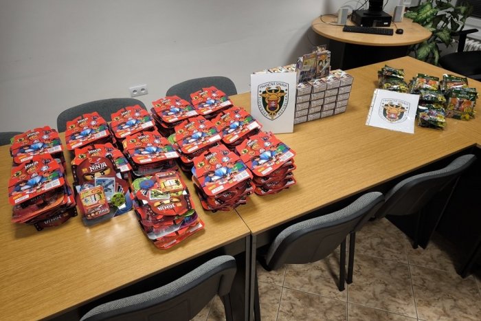 Ilustračný obrázok k článku Colníci zhabali detské hračky na jarmoku: Išlo o napodobeniny známej značky