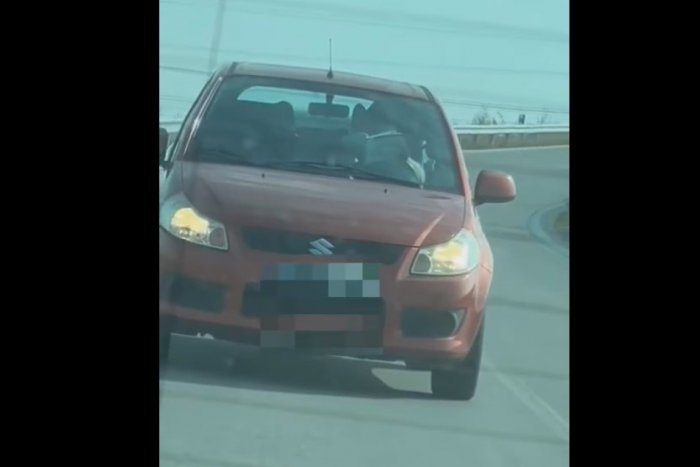 Ilustračný obrázok k článku BLÁZON za volantom! Policajti neverili vlastným očiam, čo 35-ročný muž stváral počas jazdy