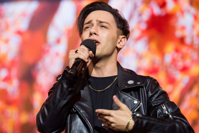 Ilustračný obrázok k článku ŠKANDÁL na Českom slávikovi: Niekto vysypal na speváka Bendiga biely prášok! FOTO