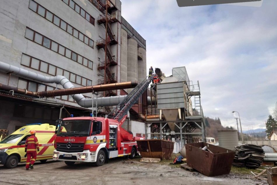 Ilustračný obrázok k článku NEŠŤASTIE v závode na Horehroní: Dvoch mužov previezli do nemocnice, FOTO