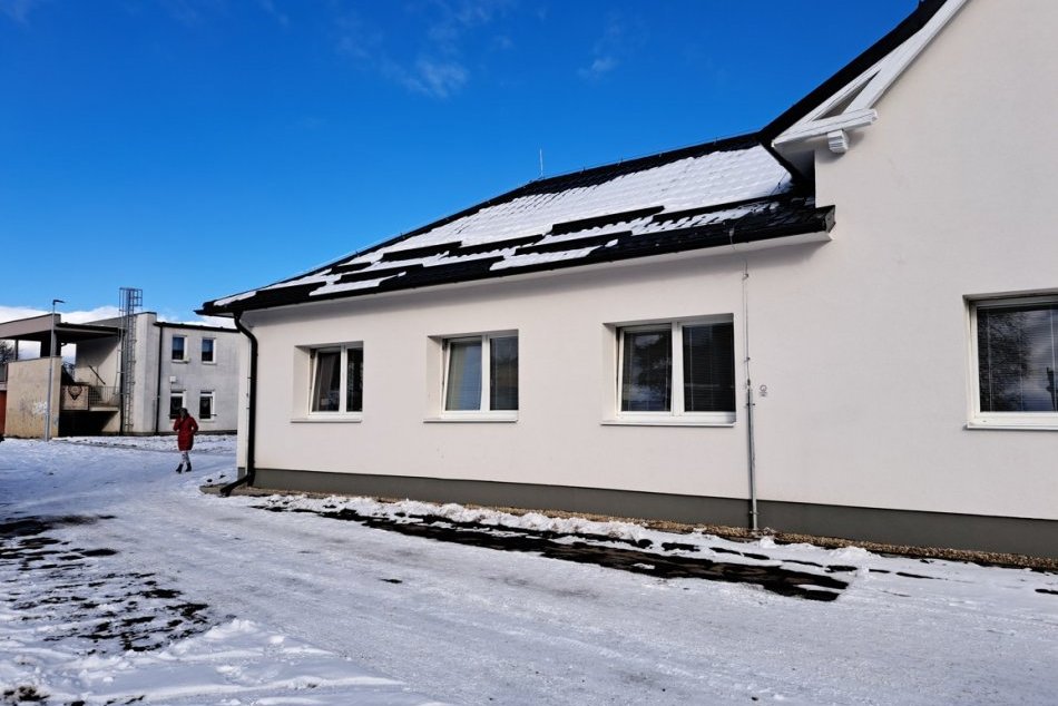 Ilustračný obrázok k článku Popradskú nocľaháreň pre ľudí bez domova zrekonštruovali: Jej kapacita sa zvýši, FOTO