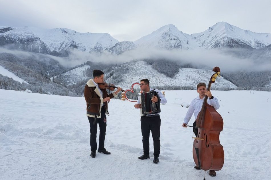 Ilustračný obrázok k článku V Ždiari sú PRVÍ na Slovensku: Vlani sa tu lyžovalo 25. decembra, teraz už majú otvorené