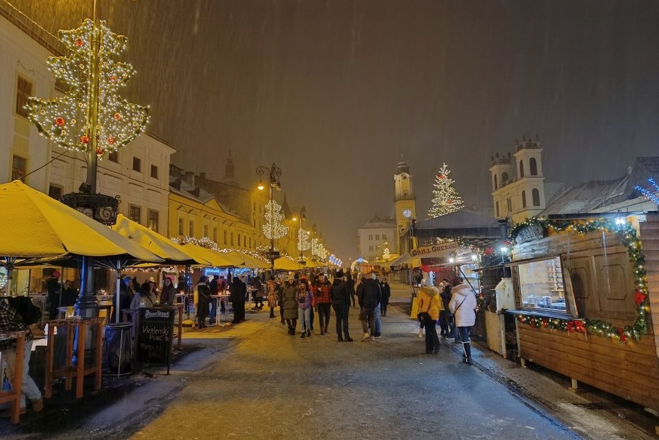 Ilustračný obrázok k článku Mikuláš na sídlisku aj primátor na trhoch: Vybrali sme NAJ akcie VÍKENDU v Bystrici