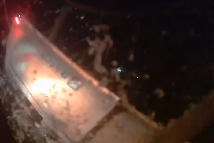 Ilustračný obrázok k článku Nočná šichta mohla stáť cestára ŽIVOT: Desivé VIDEO priamo z kabíny