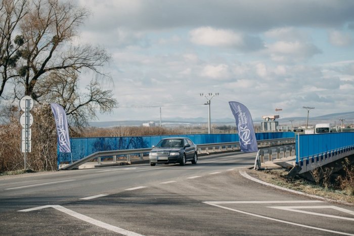 Ilustračný obrázok k článku Šoféri dostali vianočný darček: Kraj ukončil najrozsiahlejšiu OBNOVU tejto sezóny