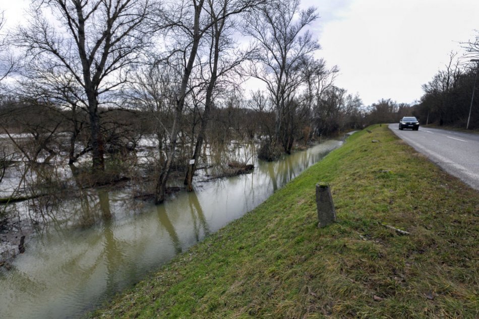 Ilustračný obrázok k článku V okrese Michalovce hrozí POVODEŇ! Vydali výstrahu DRUHÉHO stupňa