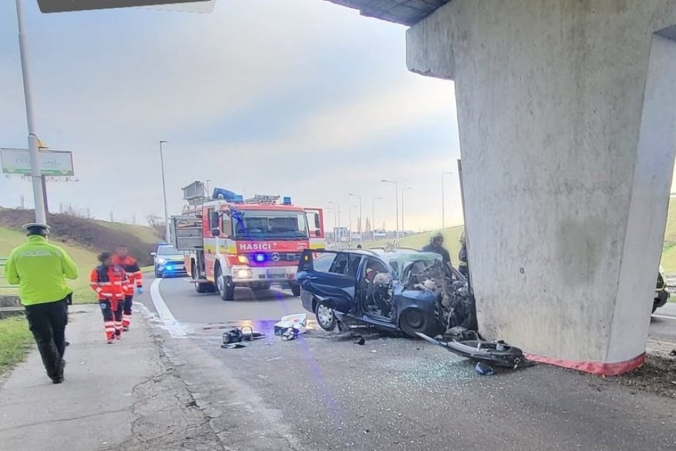 Ilustračný obrázok k článku Boli ste pri tom? Polícia hľadá svedkov TRAGICKEJ nehody v Bratislave