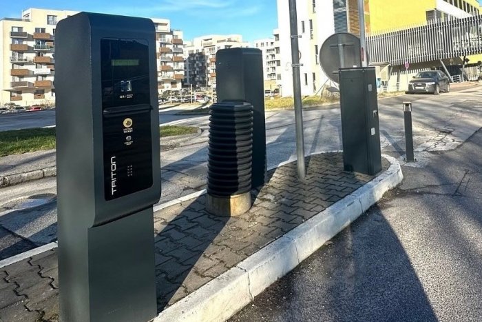 Ilustračný obrázok k článku Od nového roka sa v nemocnici v Nitre platí za parkovanie: ZDARMA sú prvé dve hodiny