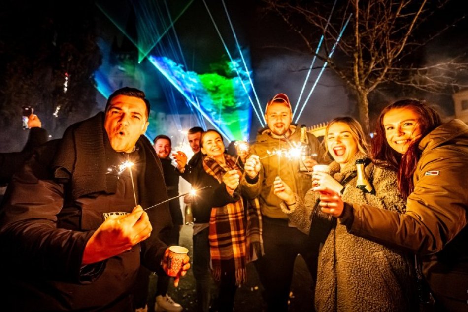 Ilustračný obrázok k článku Na Zemplíne sa bude príchod nového roka oslavovať vo veľkom: Čo si mestá pripravili?