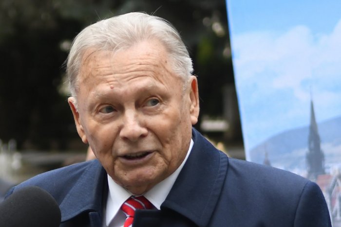 Ilustračný obrázok k článku Slovenský exprezident a exprimátor Košíc Rudolf Schuster sa dožíva 90 rokov