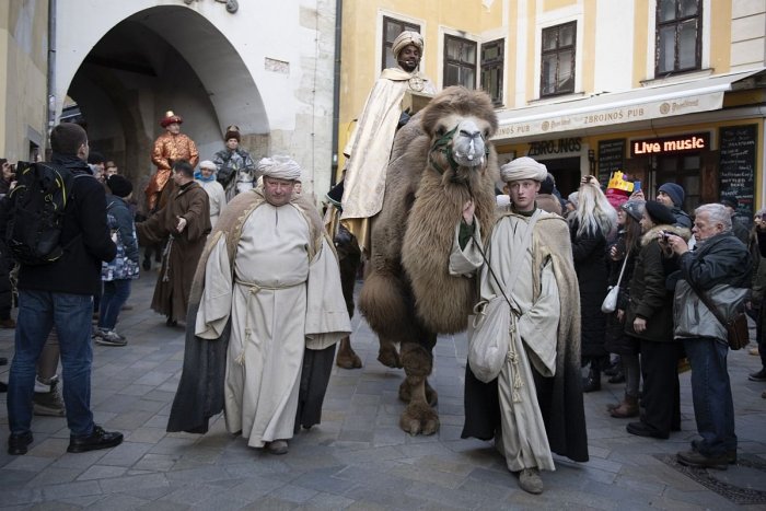 Ilustračný obrázok k článku Trojkráľový sprievod v centre Bratislavy si vyžiada dopravné obmedzenia