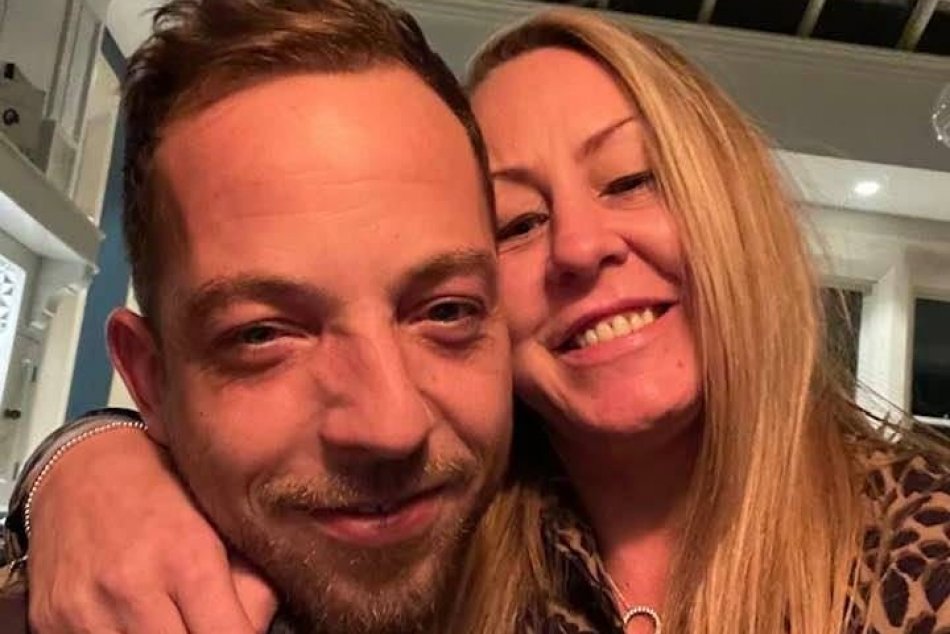 Ilustračný obrázok k článku HRÔZA hviezdneho speváka: Milovanú partnerku a matku ich dvoch detí našiel MŔTVU