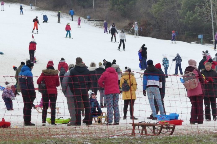 Ilustračný obrázok k článku POSLEDNÝ víkend na lyžiach? Menšie strediská zrejme čaká kvôli teplotám KONIEC sezóny