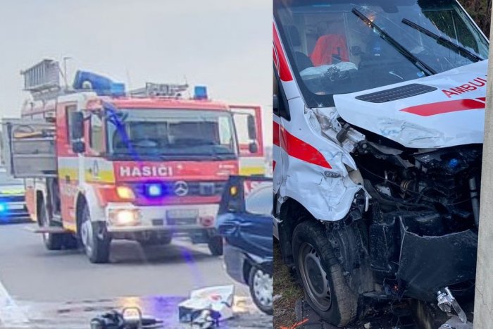 Ilustračný obrázok k článku DRÁMA na diaľnici: Auto sa zrazilo so SANITKOU, ktorá prevážala PACIENTA