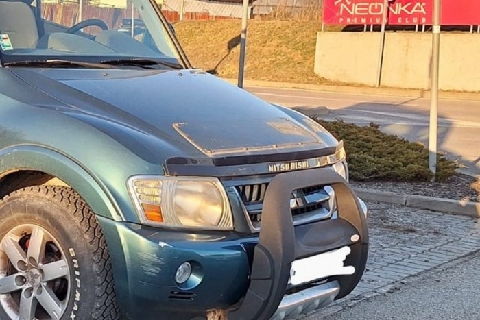 Ilustračný obrázok k článku Internet je plný parkovania na hulváta. Táto FOTO z Košíc je iná! Ľudia sa zhodli: Klobúk dole