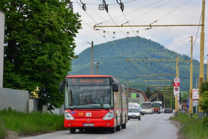 Ilustračný obrázok k článku Koncerty v meste UZAVRÚ Hlavnú ulicu: Vyťažené linky budú premávať po inej trase